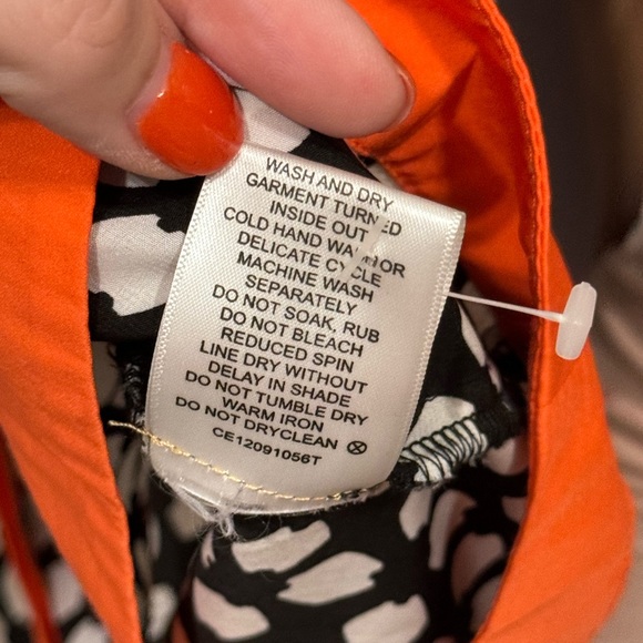 CAMEO Multi Print Blouse. Size S - Picture 5 of 5